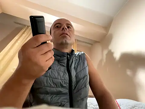 Snapshot of Nikolaiyy chatting on September 11, 7:35 pm Nikolaiyy online show from September 11, 7:35 pm