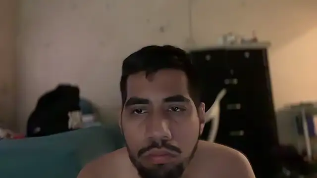 Snapshot of EnriquePersian197 chatting on January 7, 1:54 pm EnriquePersian197 online show from January 7, 1:54 pm