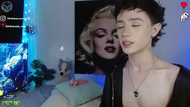 maxiy 001 online show from March 3, 1:51 pm