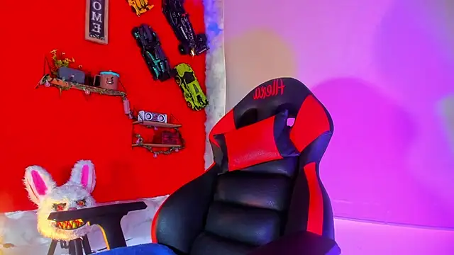 LilOwen  online show from November 25, 8:11 pm