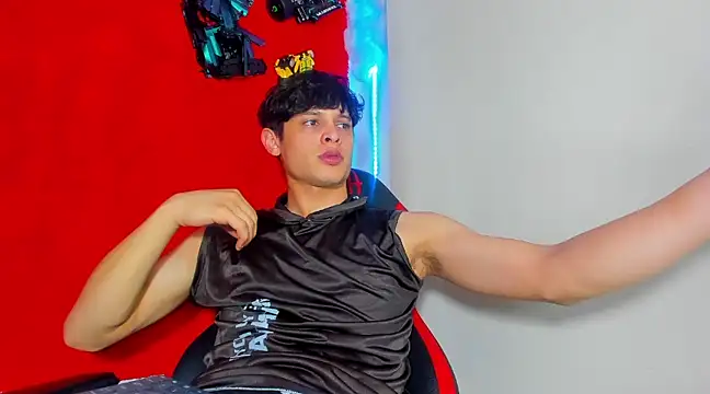 LilOwen  online show from March 3, 11:12 pm