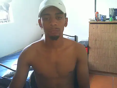 Snapshot of 29YOURZ_28_ chatting on March 5, 9:05 am 29YOURZ 28  online show from March 5, 9:05 am