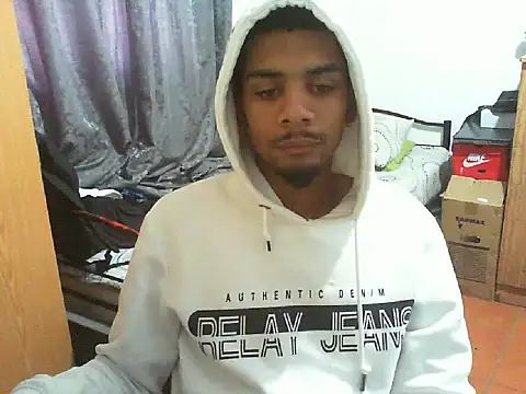 Snapshot of 29YOURZ_28_ chatting on October 7, 8:51 am 29YOURZ 28  online show from October 7, 8:51 am