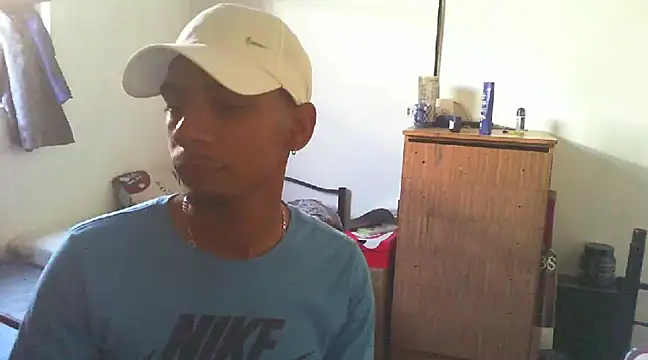 Snapshot of 29YOURZ_28_ chatting on February 9, 7:49 am 29YOURZ 28  online show from February 9, 7:49 am