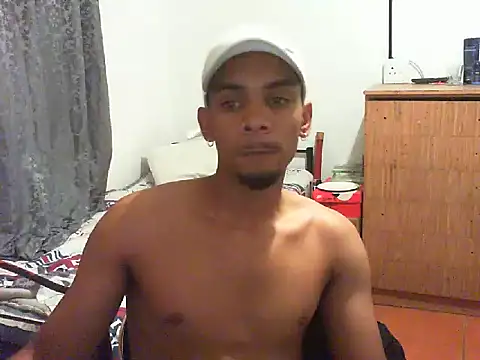 Snapshot of 29YOURZ_28_ chatting on February 27, 8:09 pm 29YOURZ 28  online show from February 27, 8:09 pm