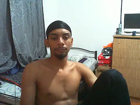 29YOURZ 28  online show from February 25, 8:21 pm