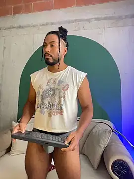 noah jones   online show from February 10, 5:39 pm