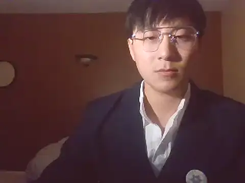 Snapshot of smdog1 chatting on January 7, 1:39 am smdog1 online show from January 7, 1:39 am