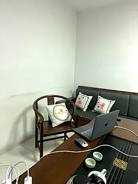 Snapshot of ShaoZian_1 chatting on October 24, 3:47 pm ShaoZian 1 online show from October 24, 3:47 pm