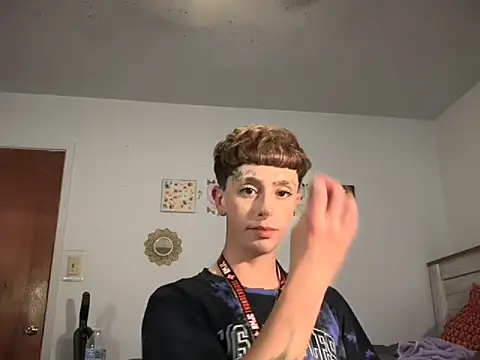 Snapshot of twentywithafelonyy chatting on September 25, 7:18 am twentywithafelonyy online show from September 25, 7:18 am