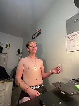 Snapshot of twentywithafelonyy chatting on January 31, 6:47 pm twentywithafelonyy online show from January 31, 6:47 pm