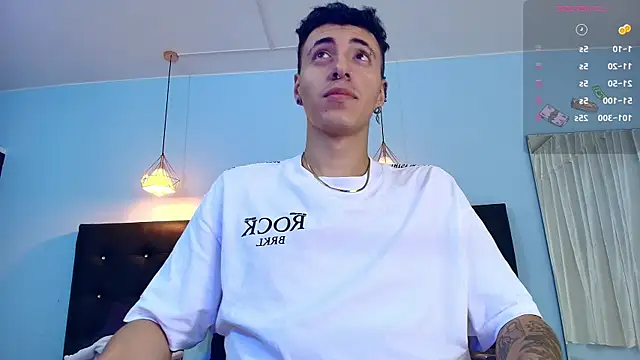 Lobo 17  online show from December 18, 4:09 am