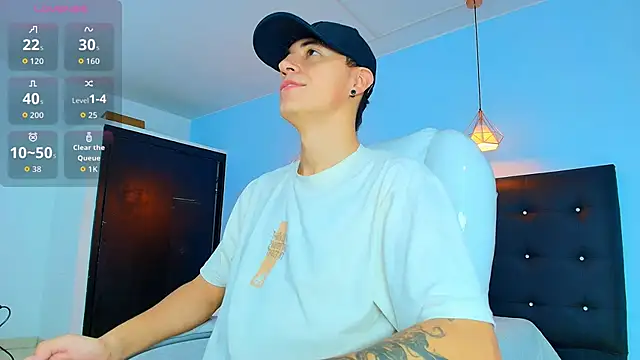 Lobo 17  online show from October 2, 3:54 am