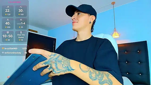 Lobo 17  online show from September 25, 4:00 am