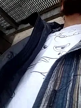 Snapshot of QcMisterv13 chatting on December 30, 8:25 pm QcMisterv13 online show from December 30, 8:25 pm