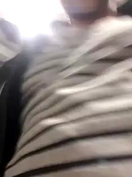 Snapshot of QcMisterv13 chatting on December 14, 11:56 pm QcMisterv13 online show from December 14, 11:56 pm