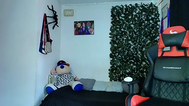 twink sebas  online show from February 3, 4:20 pm