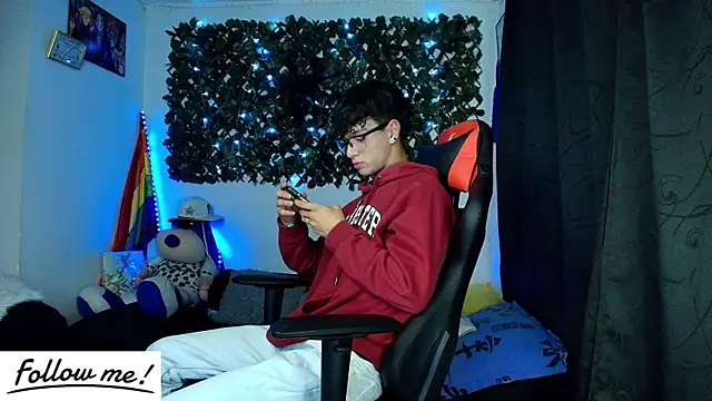 twink sebas  online show from January 11, 4:16 am