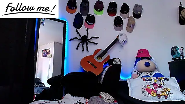 twink sebas  online show from December 2, 5:46 pm