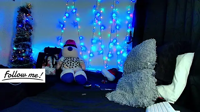 twink sebas  online show from December 27, 1:32 am