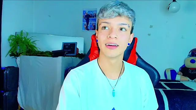 twink sebas  online show from November 29, 5:31 am