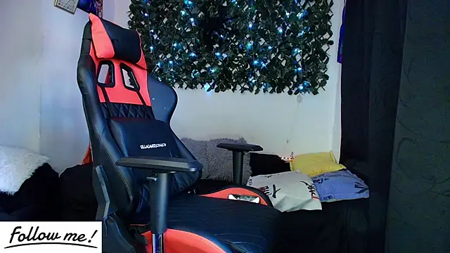 twink sebas  online show from January 11, 2:25 pm