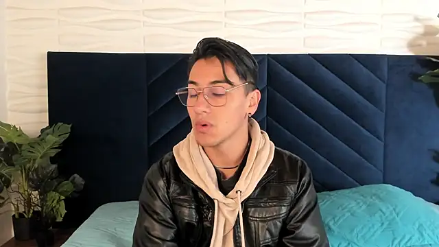 Andy Joy  online show from January 11, 11:14 am