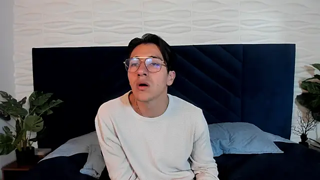 Andy Joy  online show from June 26, 11:46 am