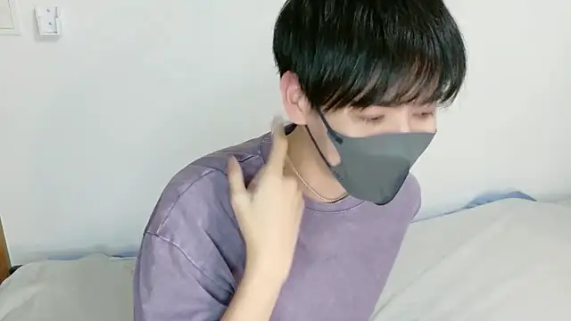 itsme LEON online show from March 29, 1:11 pm