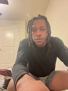 sneakylink13   online show from March 28, 7:08 am