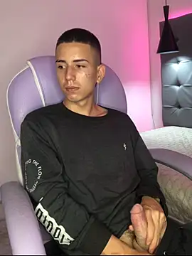 JackSwan18 online show from October 8, 3:55 am