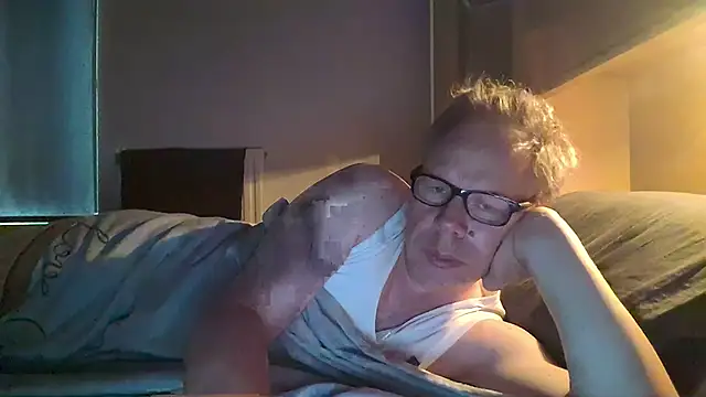 kinkyslet8 online show from September 21, 7:52 am