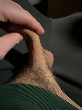 Snapshot of YoungCouple0604 chatting on December 12, 10:42 pm YoungCouple0604 online show from December 12, 10:42 pm