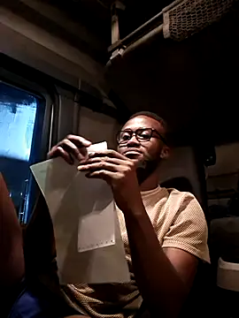 bull Giant online show from October 18, 11:09 pm