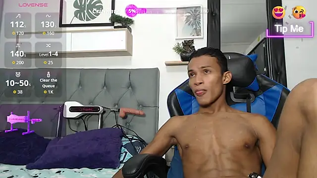 Snapshot of Ryan_Vergon chatting on October 22, 2:37 am Ryan Vergon online show from October 22, 2:37 am