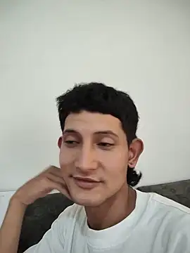Valentinacuc online show from May 24, 4:24 pm