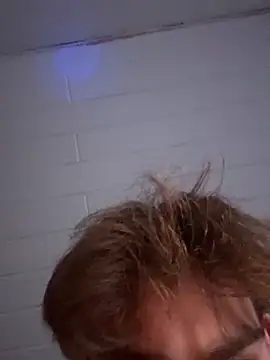 JuNIs  online show from March 1, 11:37 pm