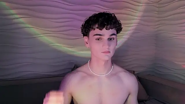 Snapshot of adam_21cm__ chatting on February 4, 4:39 pm adam 21cm   online show from February 4, 4:39 pm