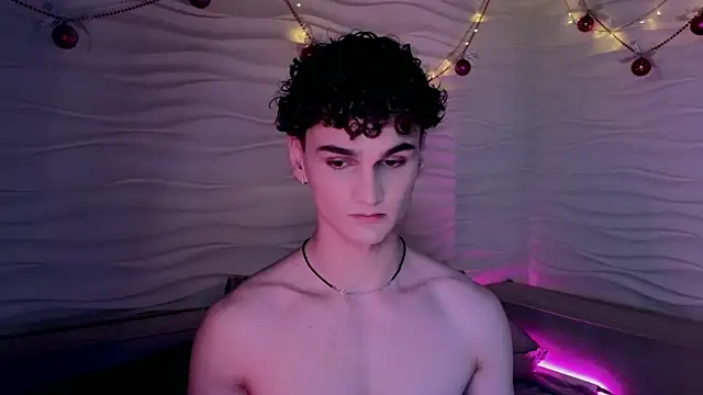 Snapshot of adam_21cm__ chatting on January 10, 4:41 pm adam 21cm   online show from January 10, 4:41 pm
