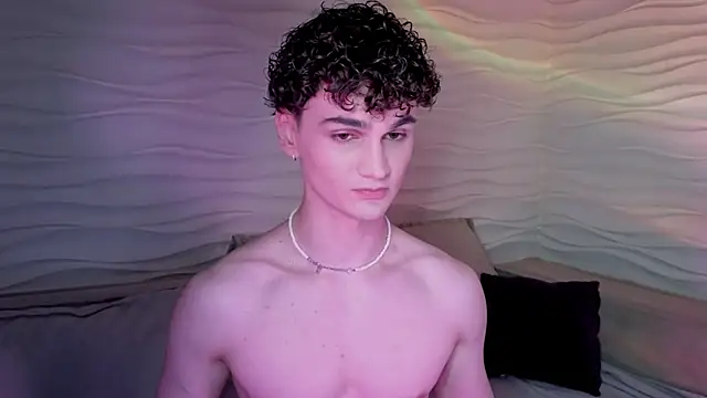 Snapshot of adam_21cm__ chatting on February 9, 5:11 pm adam 21cm   online show from February 9, 5:11 pm