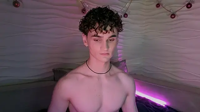 Snapshot of adam_21cm__ chatting on December 27, 4:33 pm adam 21cm   online show from December 27, 4:33 pm