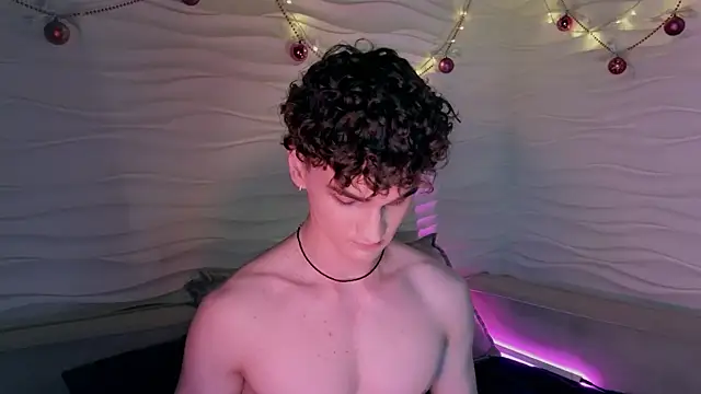 Snapshot of adam_21cm__ chatting on December 29, 4:51 pm adam 21cm   online show from December 29, 4:51 pm