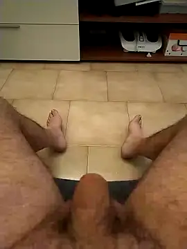 user 662 online show from March 13, 9:43 am