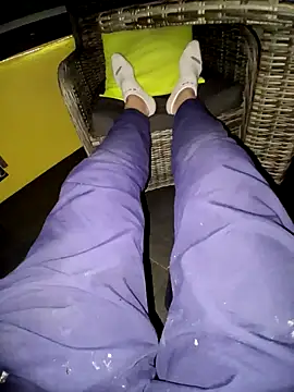 schlonzi81 online show from October 12, 8:58 pm