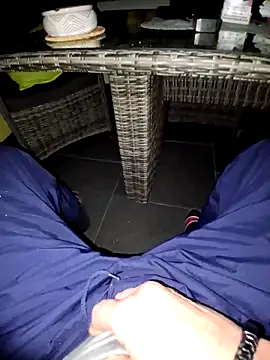 schlonzi81 online show from November 21, 10:31 pm