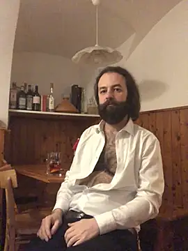 Snapshot of lostile8 chatting on February 13, 4:07 pm lostile8 online show from February 13, 4:07 pm