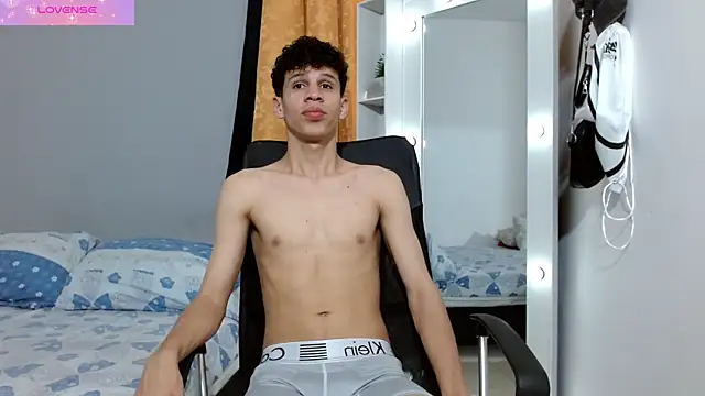 Snapshot of jeff_ross chatting on December 9, 6:08 pm jeff ross online show from December 9, 6:08 pm