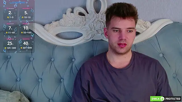 ArthurWhitee online show from March 27, 3:43 am