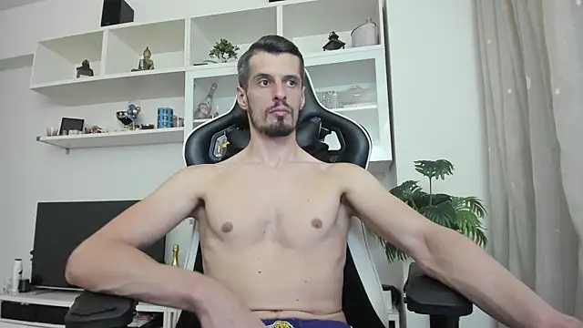 ToddClaytonn online show from July 10, 11:35 am