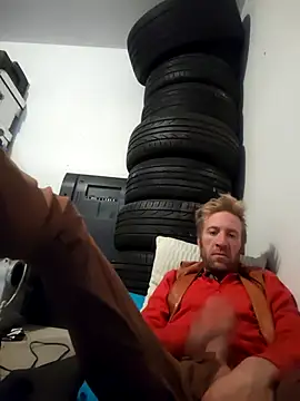 bentoverblonde online show from November 18, 5:16 pm